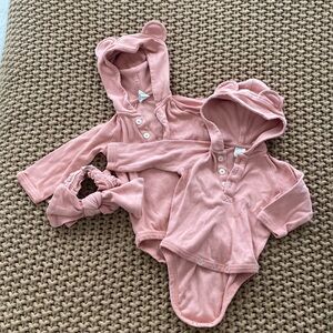 Kate Quinn organic cotton onesies
